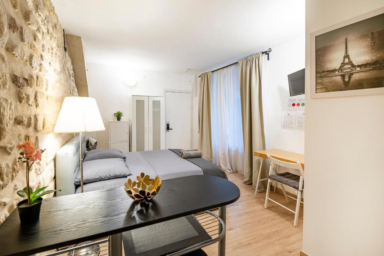 Paris Entre Opera Et Montmartre Apartment Exterior photo